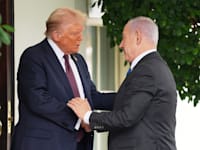 ����� ������� ���� ����, ���� / �����: ap, Evan Vucci