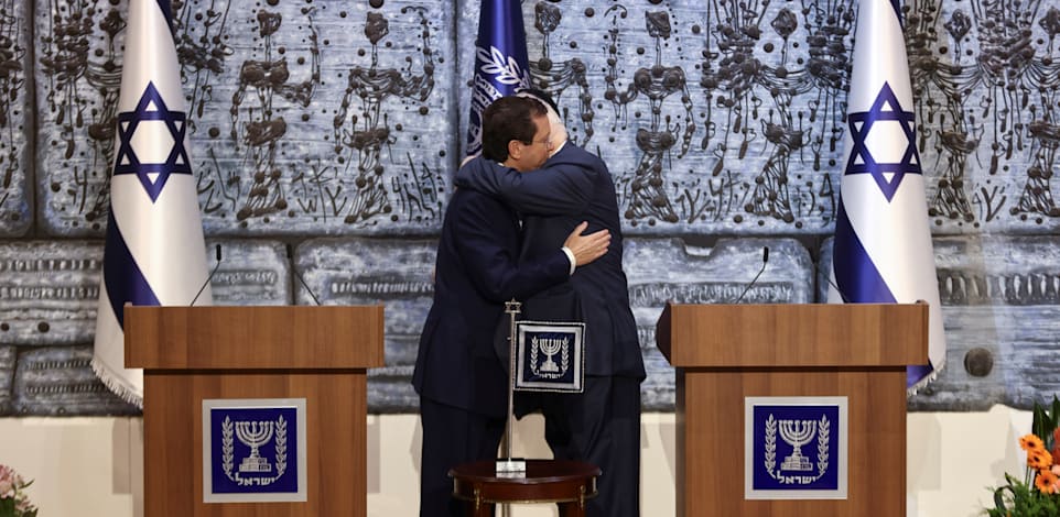 ���� ���