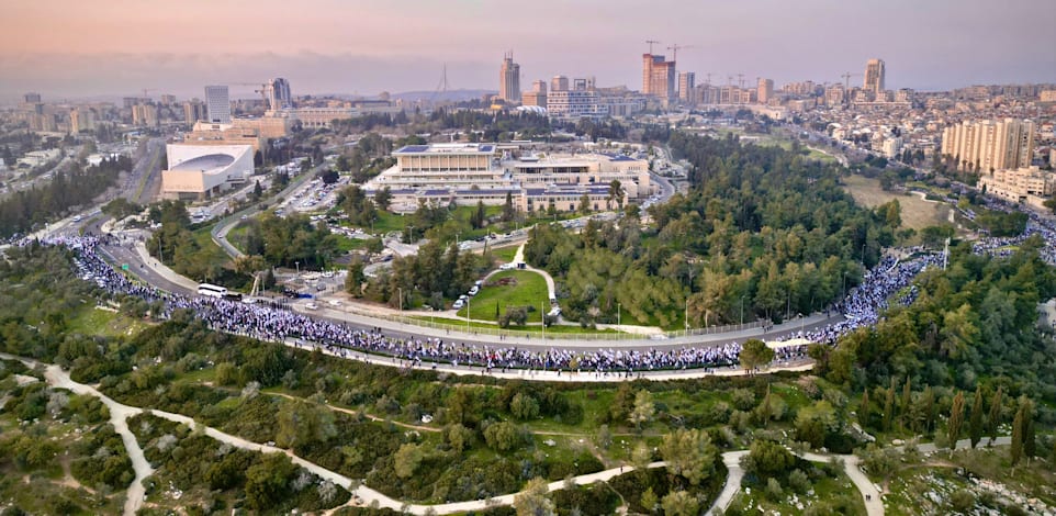 ������ ������� ���� ����