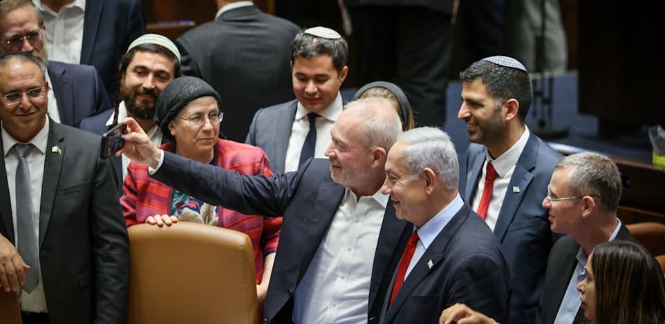 ������ ����