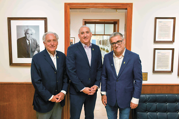 אייל בן-חיים מלאומי, יהודה סטון מהסוכנות ואריק פינגרהוט מהפדרציות היהודיות / צילום: כפיר סיון אייל בן-חיים מלאומי, יהודה סטון מהסוכנות ואריק פינגרהוט מהפדרציות היהודיות / צילום: כפיר סיון