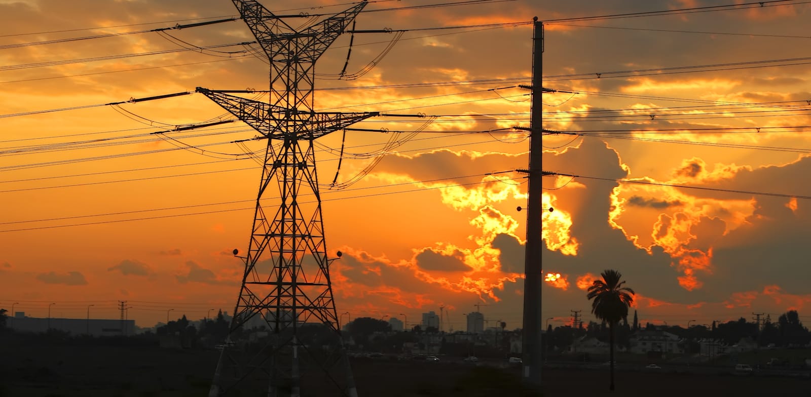 Power supply  credit: Shutterstock