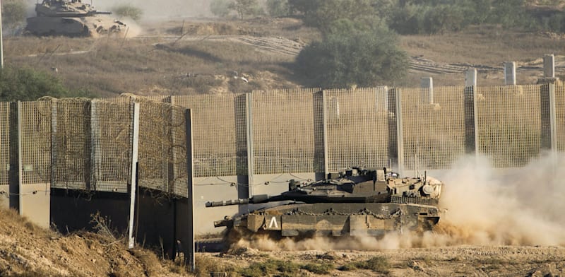 ������ ���� / �����: ap, Ariel Schalit